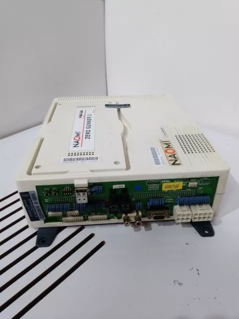 Placa SEGA Naomi com cartucho de jogo